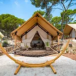 Holiday park Arena One 99 Glamping 4*