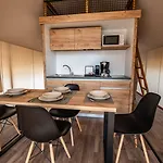 Arena One 99 Glamping Holiday park Pomer