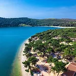 Arena One 99 Glamping Holiday park 4*