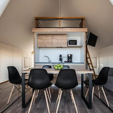 Arena One 99 Glamping Ferienpark 4*