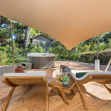 Prázdninový areál Arena One 99 Glamping