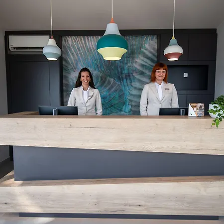 Arena One 99 Glamping 4* Pomer