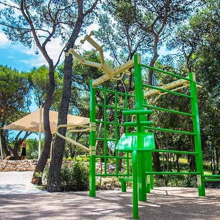 Prázdninový areál Arena One 99 Glamping 4*