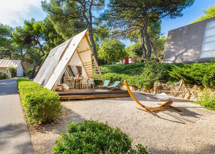 Arena One 99 Glamping Parque de vacaciones 4*