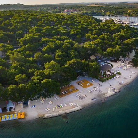 Arena One 99 Glamping Πάρκο διακοπών