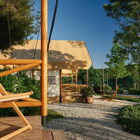 Arena One 99 Glamping