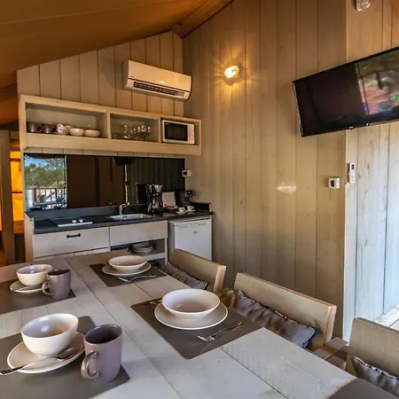 Arena One 99 Glamping Pomer