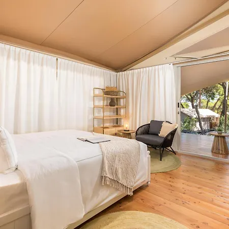 Arena One 99 Glamping Πάρκο διακοπών 4*