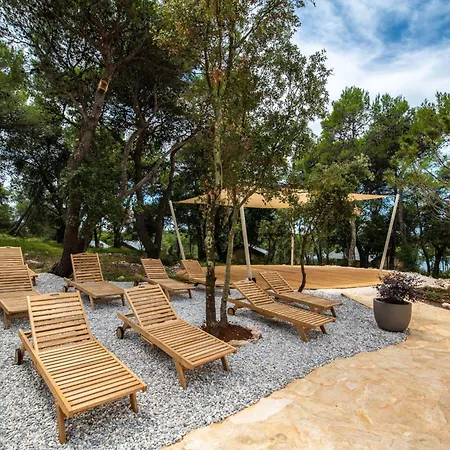 Arena One 99 Glamping Πάρκο διακοπών Pomer