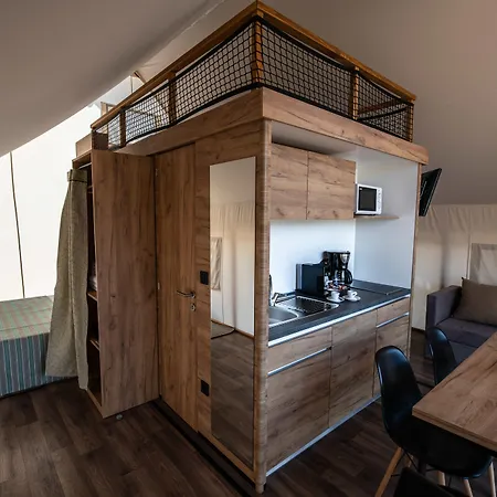 Arena One 99 Glamping 4*