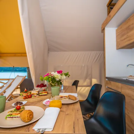 Holiday park Arena One 99 Glamping