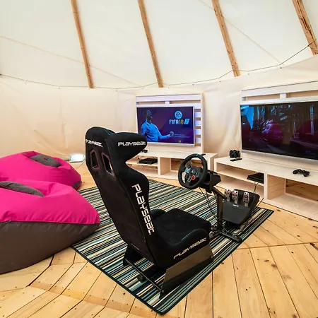 Arena One 99 Glamping Holiday park Pomer