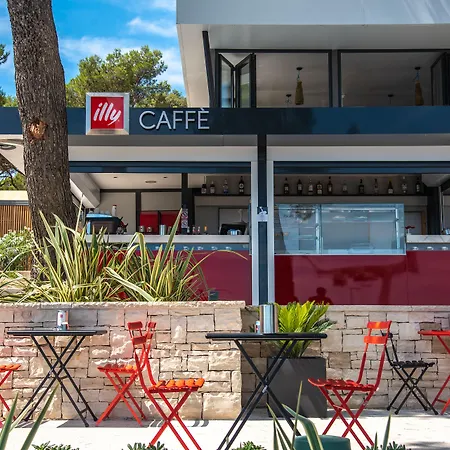 Arena One 99 Glamping Pomer