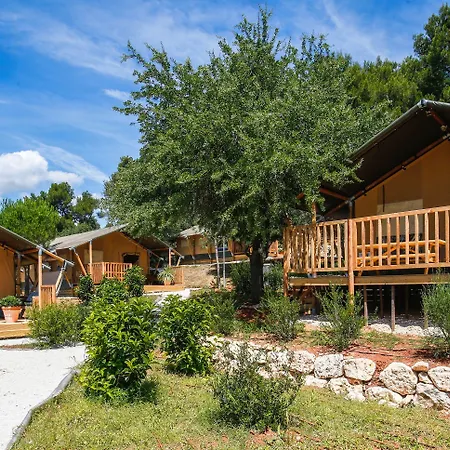 Arena One 99 Glamping 4* Pomer