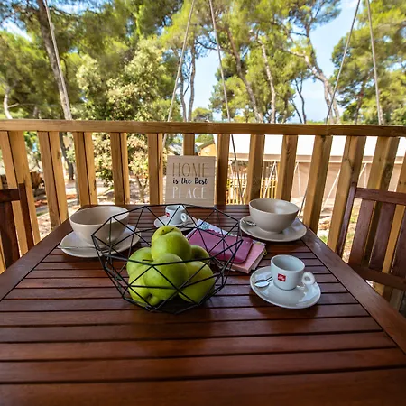 Arena One 99 Glamping Aldeamento Turístico Pomer