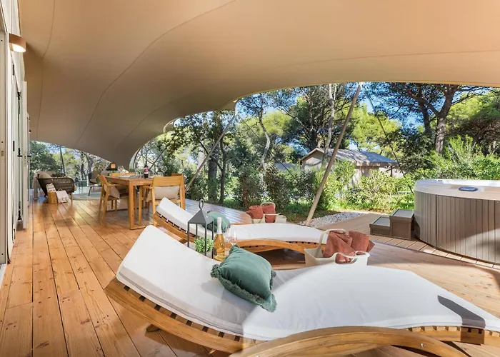 Arena One 99 Glamping Pomer