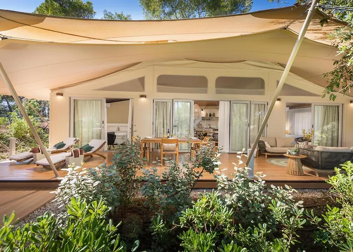 Arena One 99 Glamping 4*