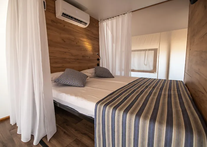 Arena One 99 Glamping