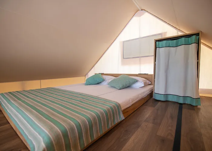 Arena One 99 Glamping Üdülőpark 4*