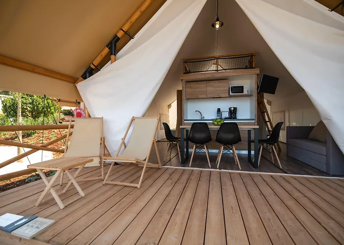 Arena One 99 Glamping 4*