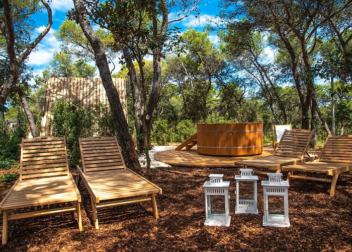 Arena One 99 Glamping 4* Pomer